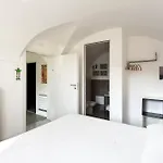 Modicafreakhouse *